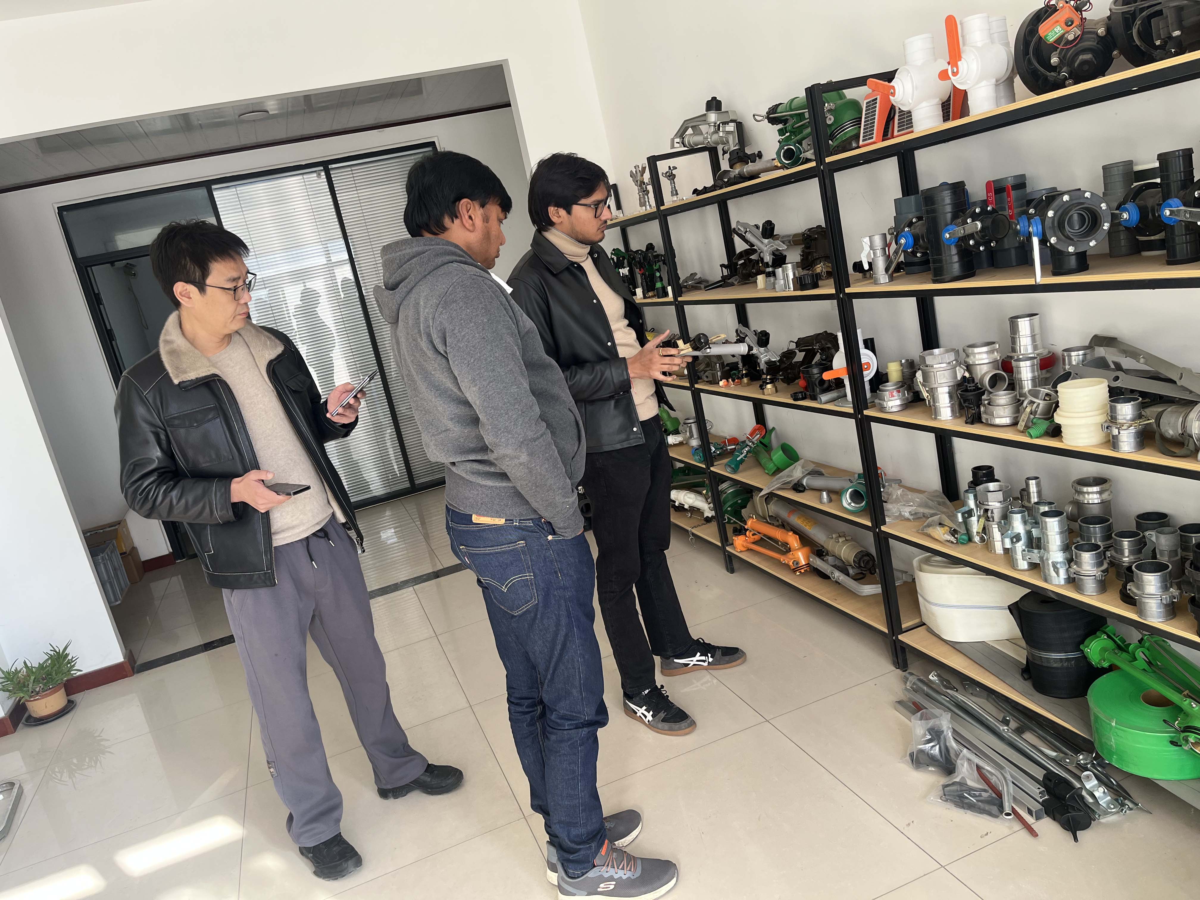 宝山NS40 涡轮喷枪获客户青睐 洽谈批量合作